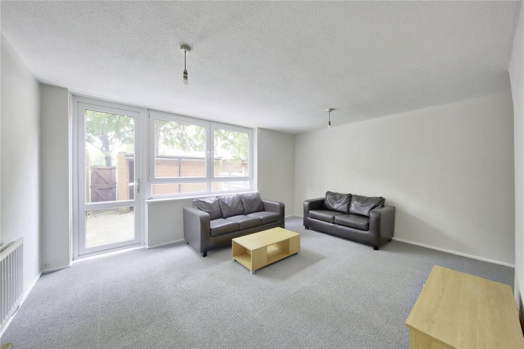3 bed Apartment for rent in Battersea. From Rampton Baseley - Northcote Road