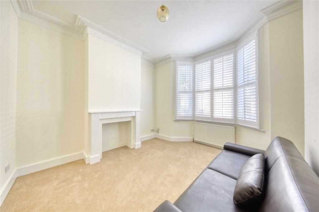 1 bed Apartment for rent in Battersea. From Rampton Baseley - Northcote Road
