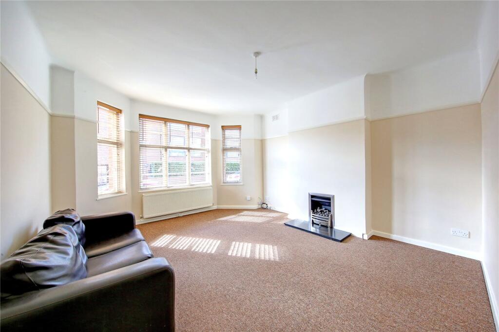2 bed Apartment for rent in Camberwell. From Rampton Baseley - Northcote Road