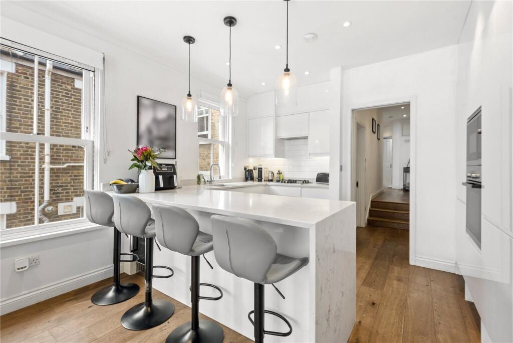 3 bed Not Specified for rent in Battersea. From Rampton Baseley - Northcote Road
