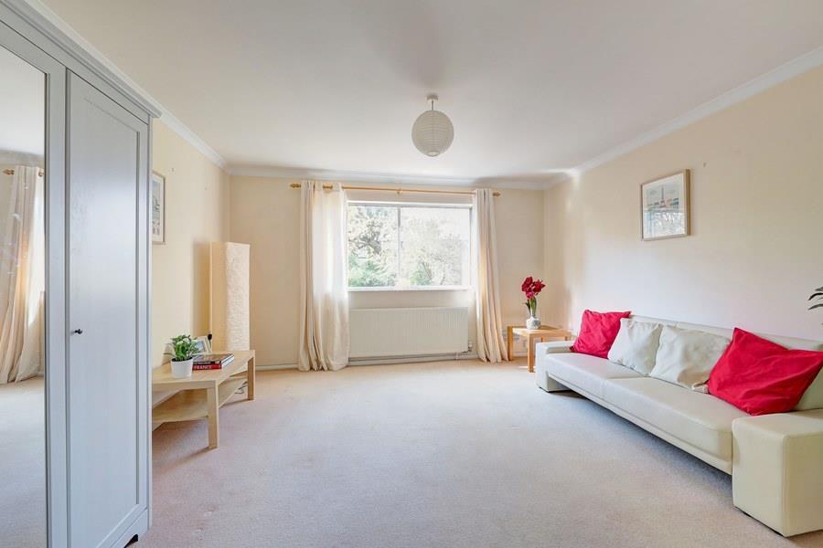 1 bed Apartment for rent in Battersea. From Rampton Baseley - Northcote Road