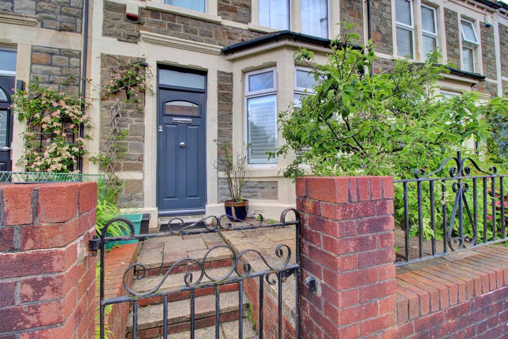 2 bed Mid Terraced House for rent in Whiteway. From Northwood - Bristol