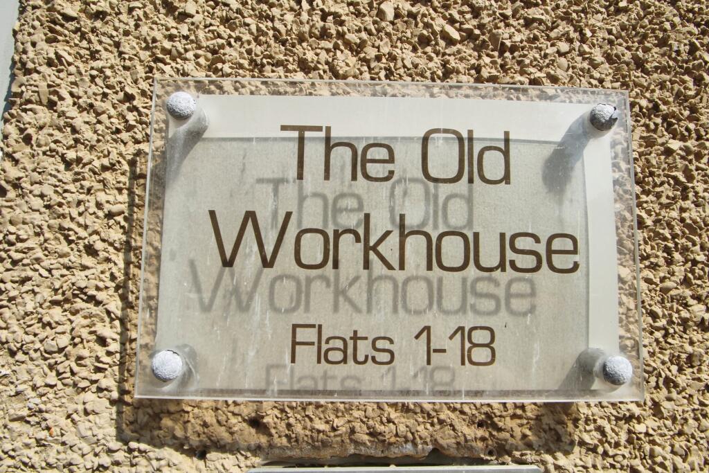 1 bed 1st Floor Flat for rent in Crofts End. From Northwood - Bristol
