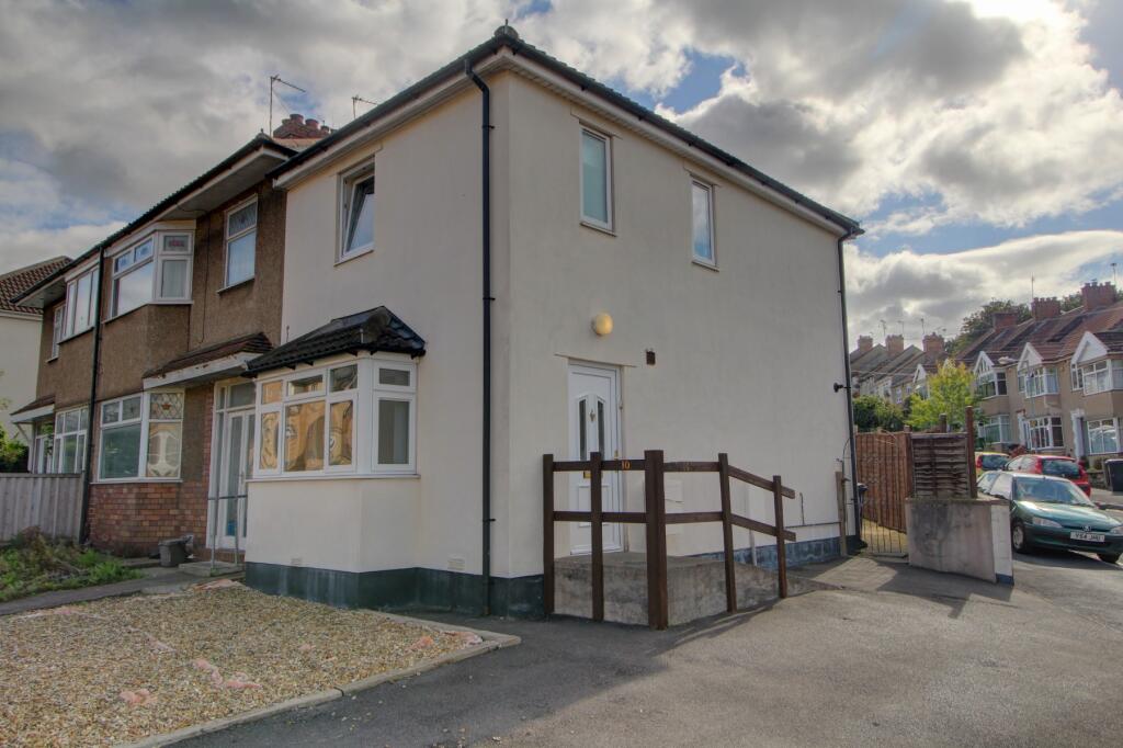 2 bed Mid Terraced House for rent in Whiteway. From Northwood - Bristol 2 bed Mid Terraced House for rent in Whiteway. From Northwood - Bristol