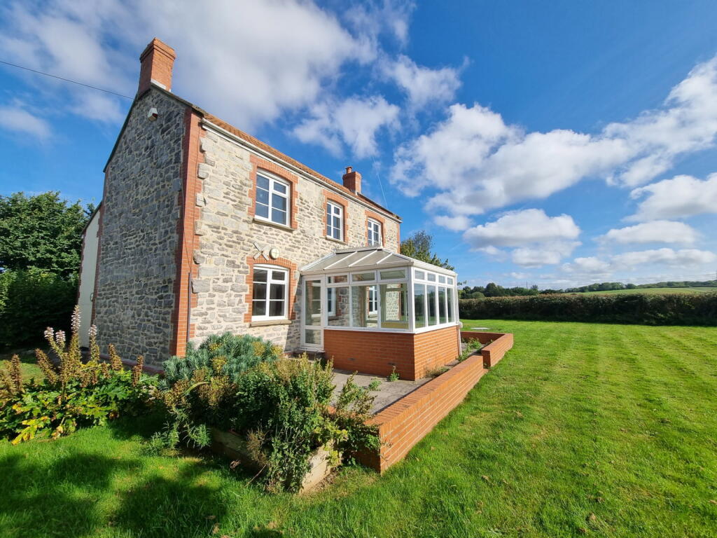 4 bed Detached for rent in Fiddington. From Northwood - Bristol
