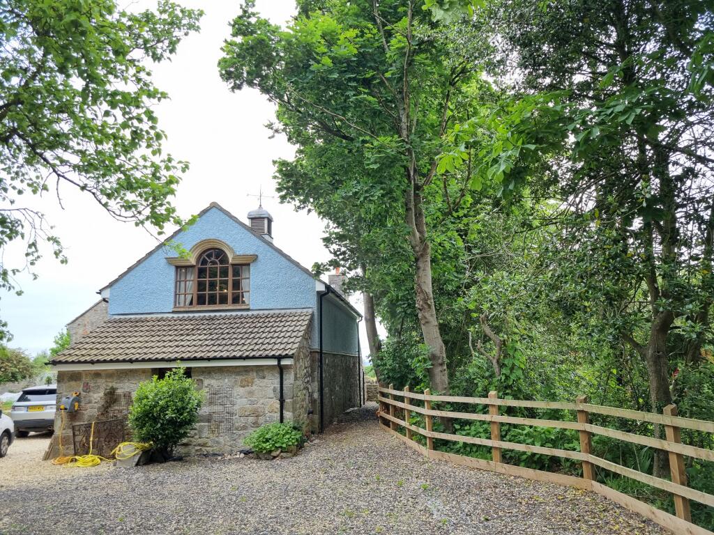 4 bed Studio for rent in Churchill. From Northwood - Bristol 4 bed Studio for rent in Churchill. From Northwood - Bristol