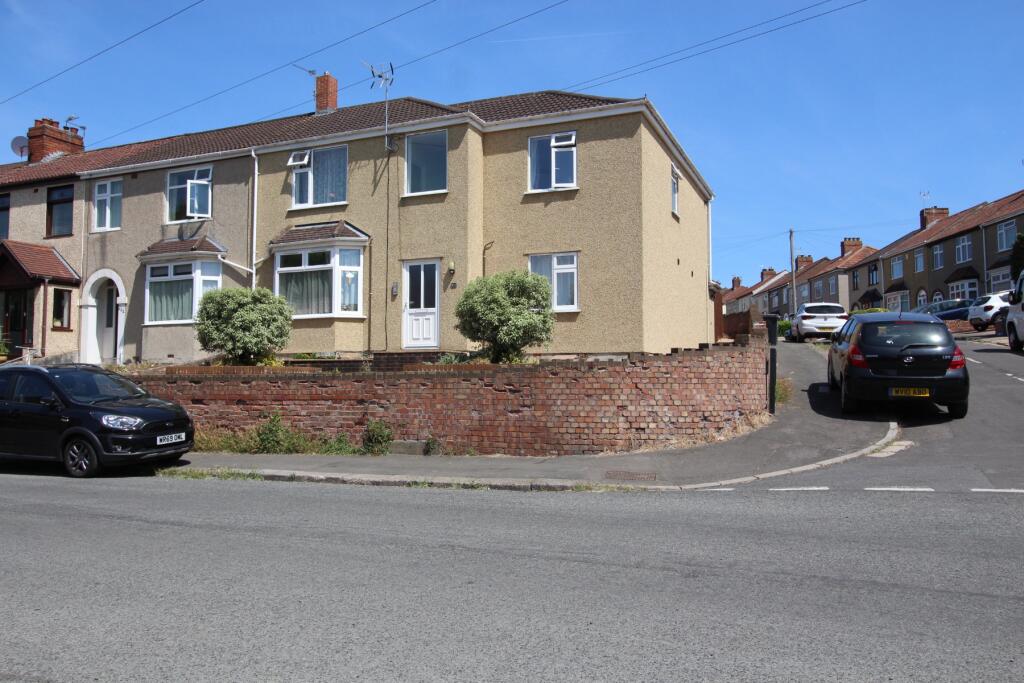 1 bed 1st Floor Flat for rent in Whiteway. From Northwood - Bristol