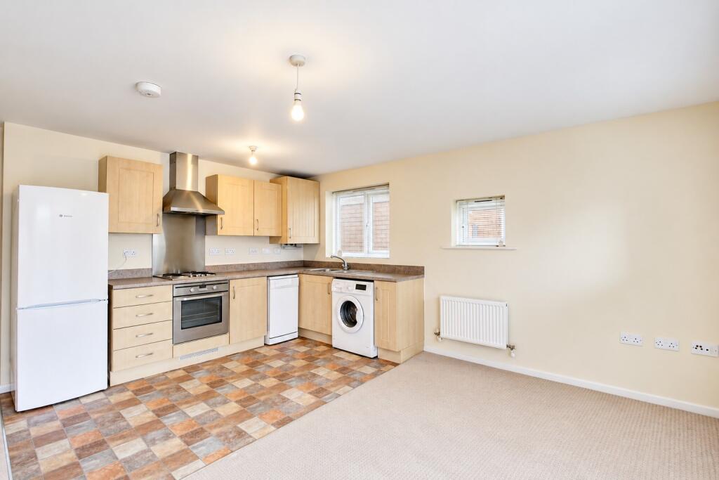 2 bed 1st Floor Flat for rent in Almondsbury. From Northwood - Bristol