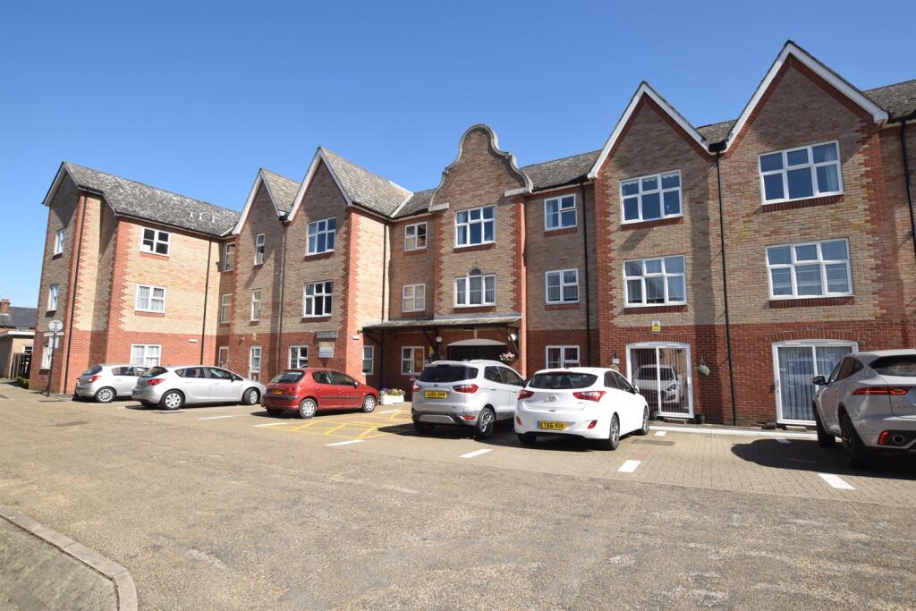1 bed 1st Floor Flat for rent in Sandon. From Adrians - Chelmsford