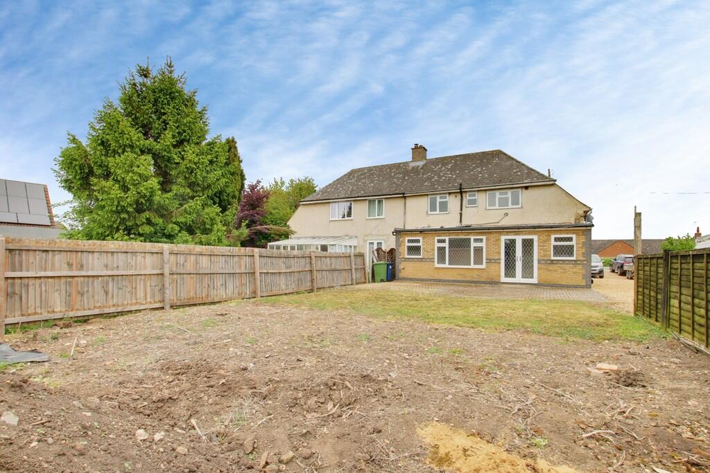 2 bed Apartment for rent in Ramsey. From Ellis Winters Estate Agents - Chatteris 2 bed Apartment for rent in Ramsey. From Ellis Winters Estate Agents - Chatteris