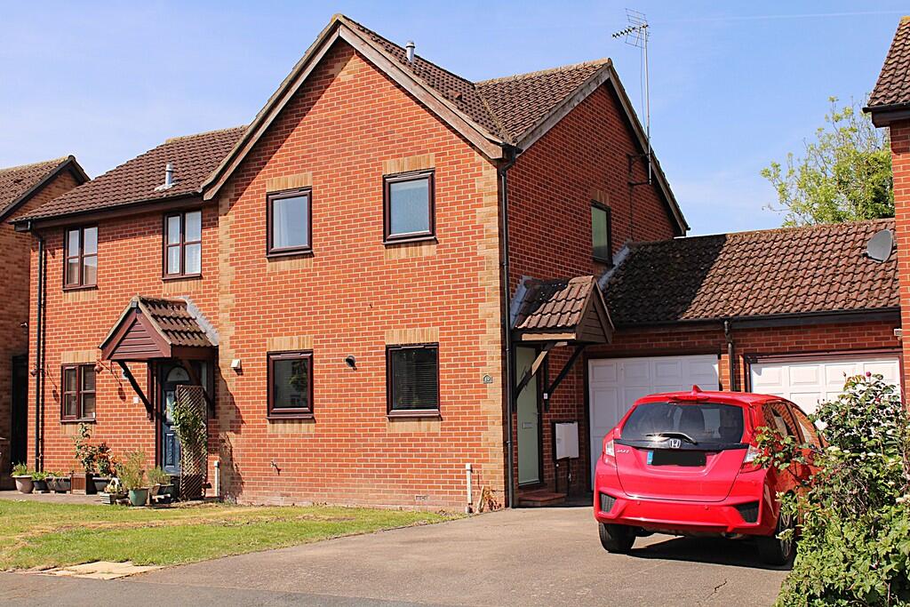 3 bed Semi Detached for rent in Chatteris. From Ellis Winters Estate Agents - Chatteris 3 bed Semi Detached for rent in Chatteris. From Ellis Winters Estate Agents - Chatteris