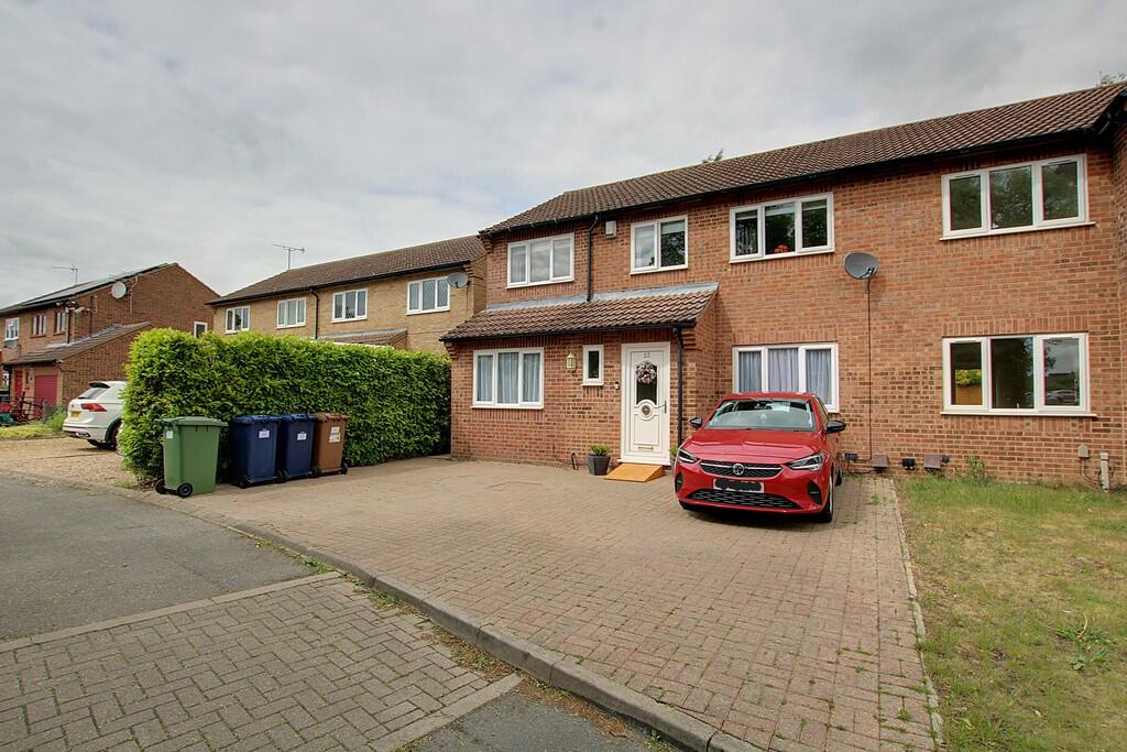 4 bed Semi Detached for rent in Chatteris. From Ellis Winters Estate Agents - Chatteris 4 bed Semi Detached for rent in Chatteris. From Ellis Winters Estate Agents - Chatteris