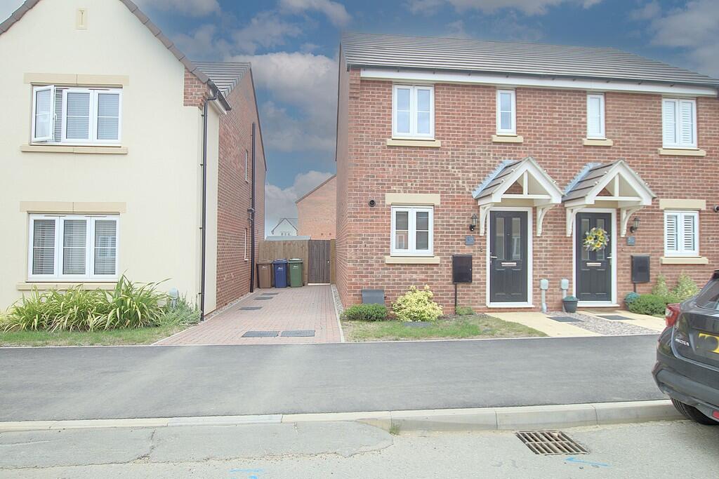 2 bed Semi Detached for rent in Chatteris. From Ellis Winters Estate Agents - Chatteris 2 bed Semi Detached for rent in Chatteris. From Ellis Winters Estate Agents - Chatteris
