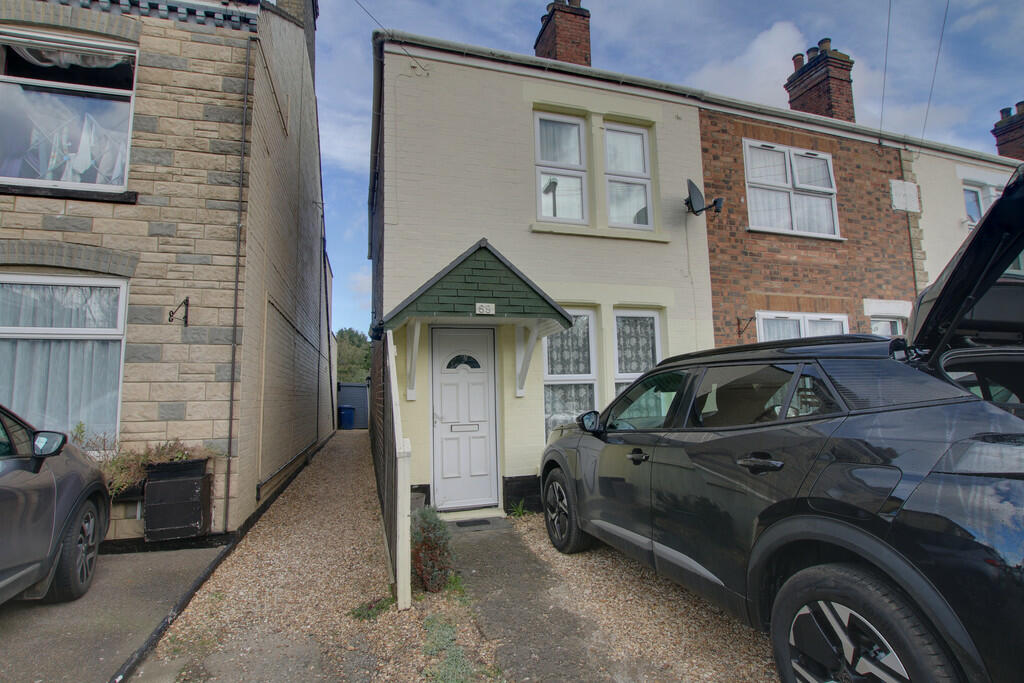 3 bed End of Terrace for rent in March. From Ellis Winters Estate Agents - March 3 bed End of Terrace for rent in March. From Ellis Winters Estate Agents - March