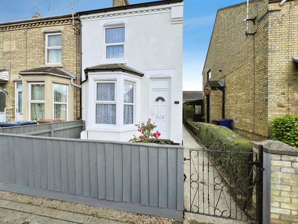 3 bed End of Terrace for rent in March. From Ellis Winters Estate Agents - March 3 bed End of Terrace for rent in March. From Ellis Winters Estate Agents - March