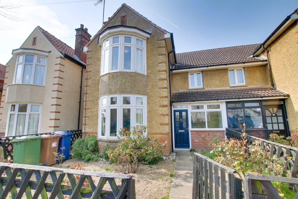 3 bed Semi Detached for rent in March. From Ellis Winters Estate Agents - March 3 bed Semi Detached for rent in March. From Ellis Winters Estate Agents - March