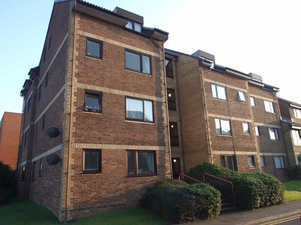 1 bed 1st Floor Flat for rent in Southend-on-Sea. From Essex Property Centre - Westcliff-on-Sea 1 bed 1st Floor Flat for rent in Southend-on-Sea. From Essex Property Centre - Westcliff-on-Sea