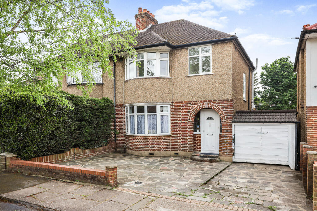 3 bed Semi-Detached House for rent in Pinner. From Gibbs Gillespie - Pinner