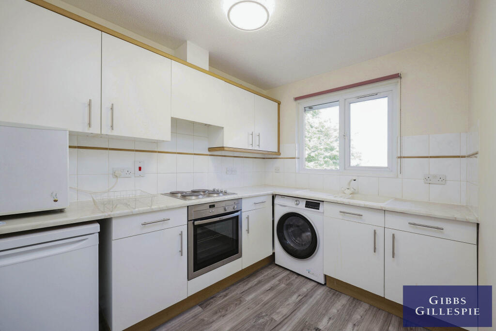 1 bed 1st Floor Flat for rent in Pinner. From Gibbs Gillespie - Pinner Sales