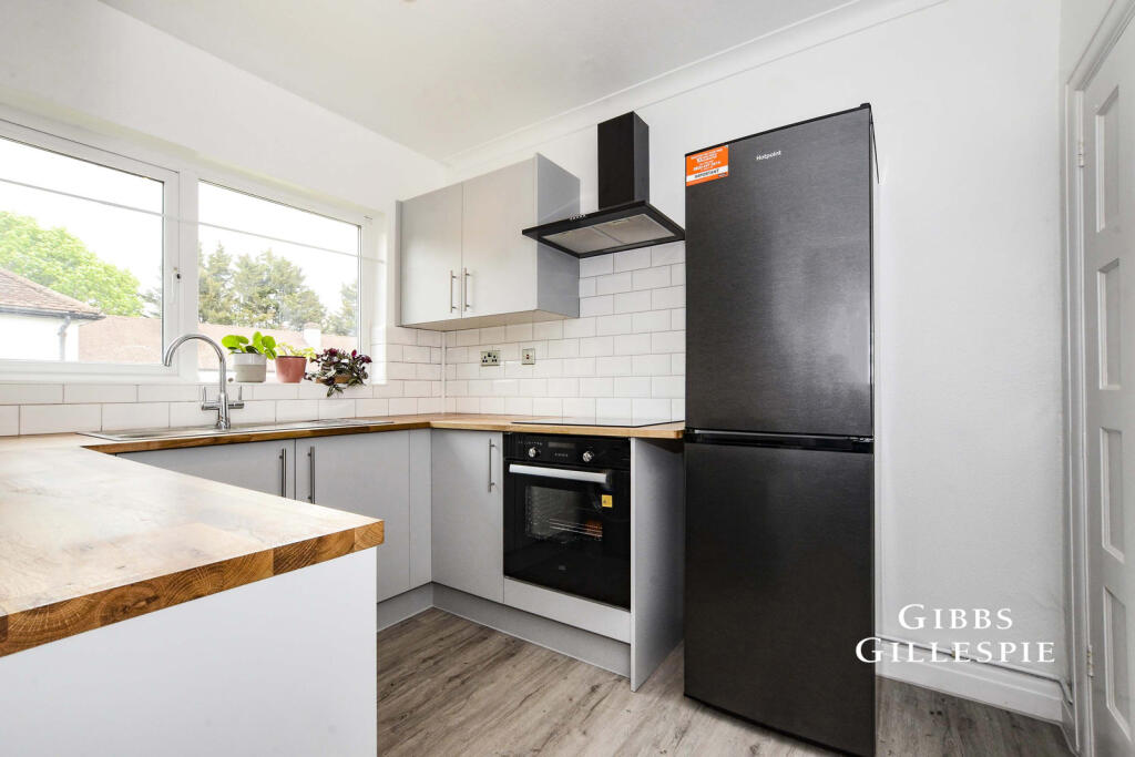 2 bed 1st Floor Flat for rent in Pinner. From Gibbs Gillespie - Pinner Sales