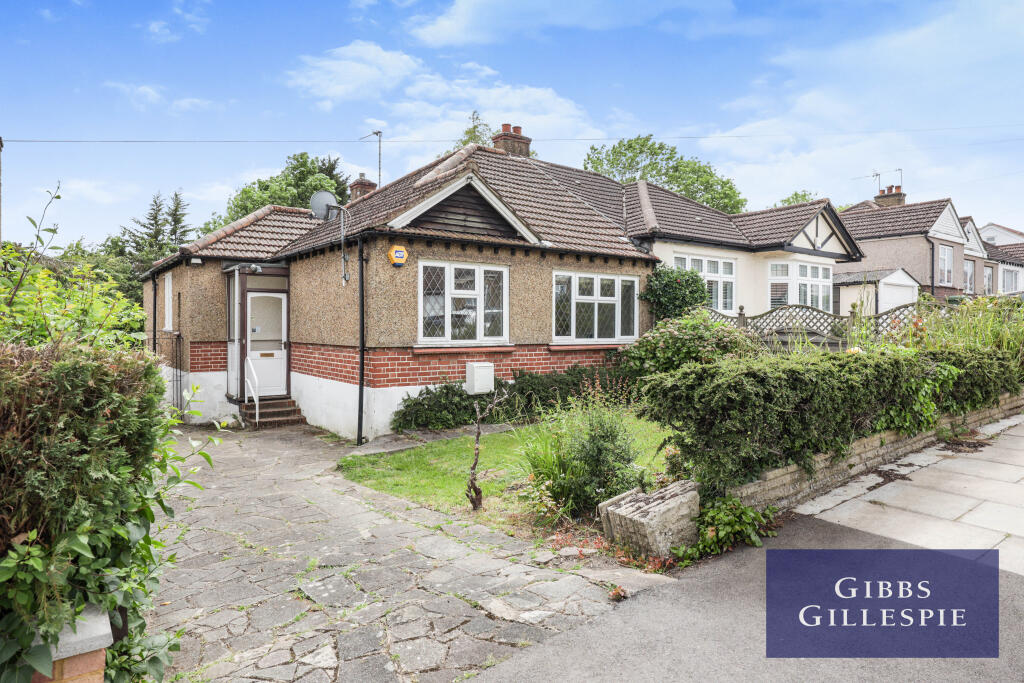2 bed Bungalow for rent in Pinner. From Gibbs Gillespie - Pinner Sales