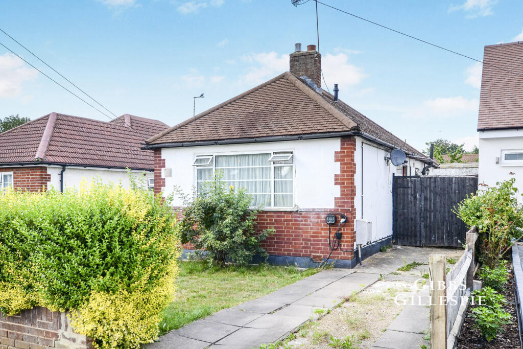 3 bed Bungalow for rent in Pinner. From Gibbs Gillespie - Pinner Sales