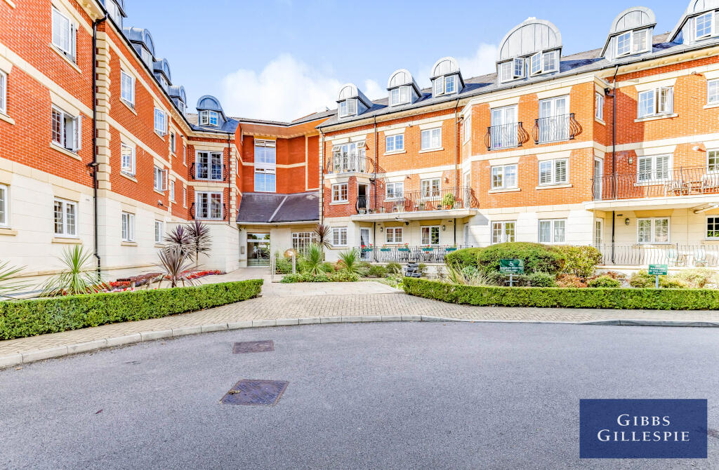 2 bed 1st Floor Flat for rent in Pinner. From Gibbs Gillespie - Pinner Sales