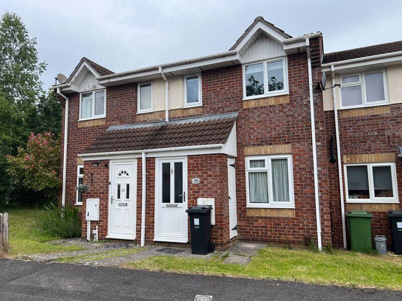 2 bed Mid Terraced House for rent in Almondsbury. From Lifestyle Property Services - Bradley Stoke