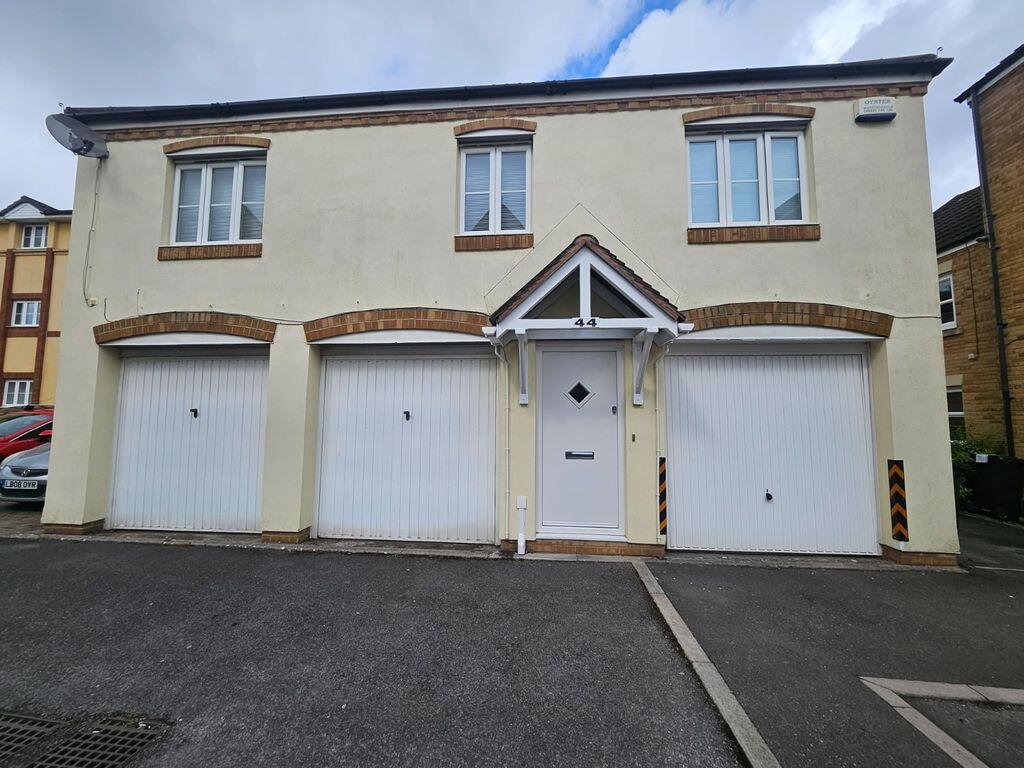 2 bed Coach House for rent in Almondsbury. From Lifestyle Property Services - Bradley Stoke