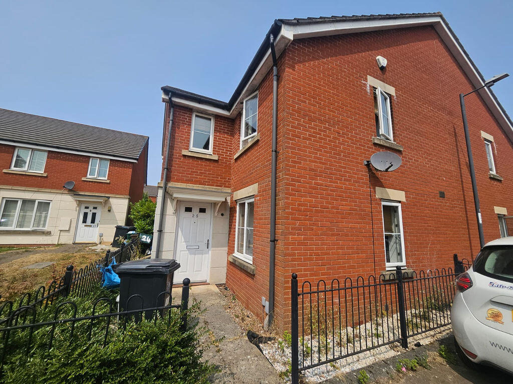 2 bed Mid Terraced House for rent in Filton. From Lifestyle Property Services - Bradley Stoke