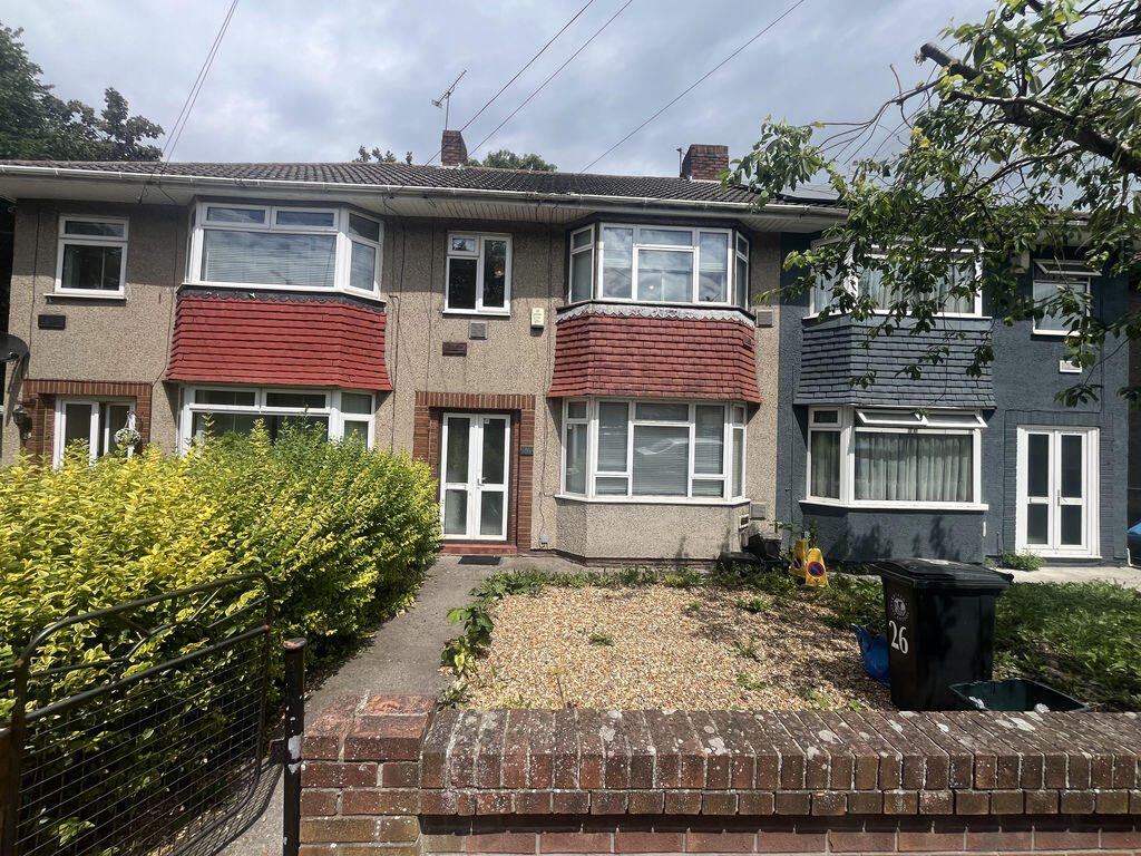 3 bed Mid Terraced House for rent in Pill. From Lifestyle Property Services - Bradley Stoke