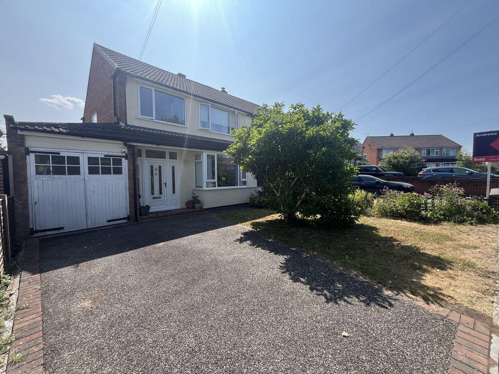 3 bed Semi Detached for rent in Winterbourne. From Lifestyle Property Services - Bradley Stoke