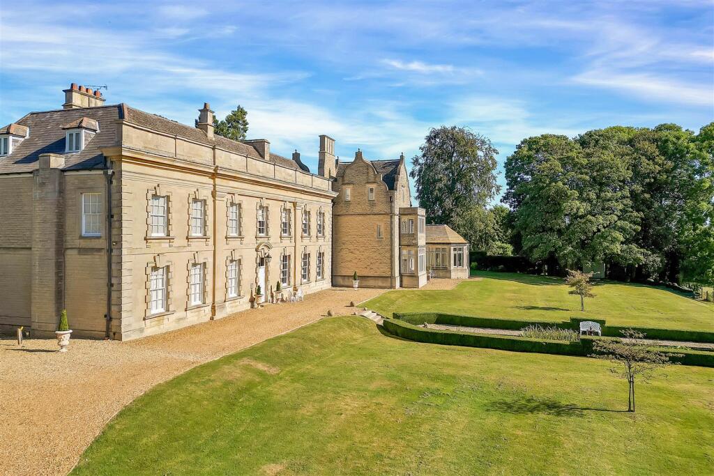 3 bed Chalet type for rent in Oakham. From Goodwin Property Services - Stamford 3 bed Chalet type for rent in Oakham. From Goodwin Property Services - Stamford