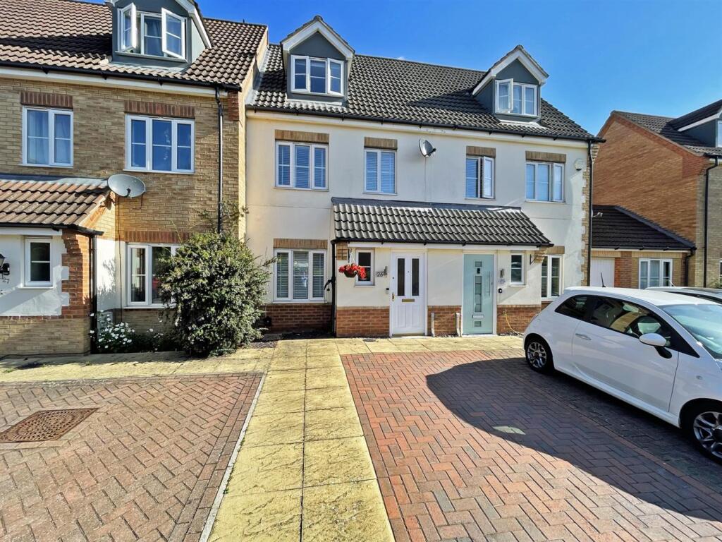 3 bed Town House for rent in Stamford. From Goodwin Property Services - Stamford