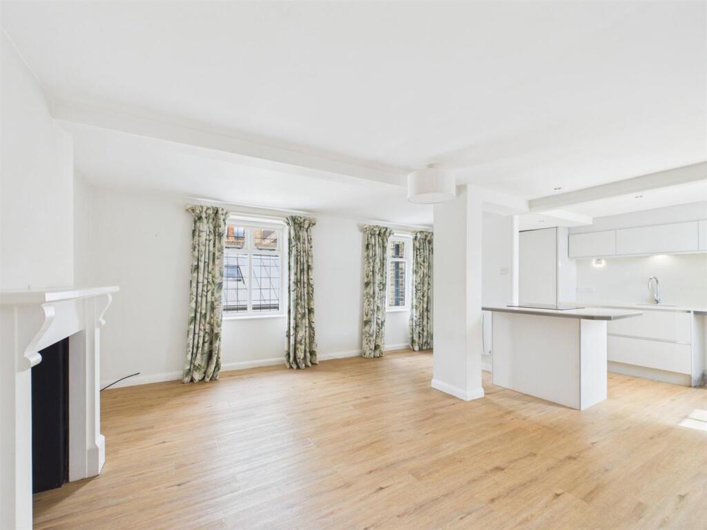 1 bed 1st Floor Flat for rent in Stamford. From Goodwin Property Services - Stamford