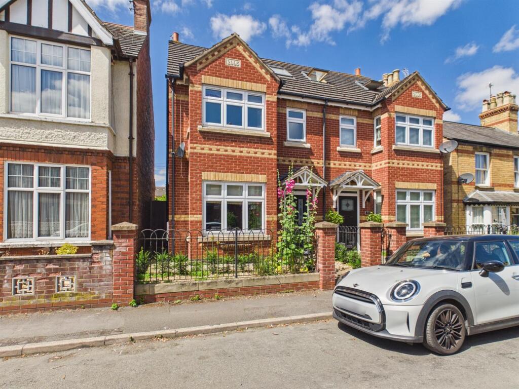 4 bed Town House for rent in Stamford. From Goodwin Property Services - Stamford 4 bed Town House for rent in Stamford. From Goodwin Property Services - Stamford