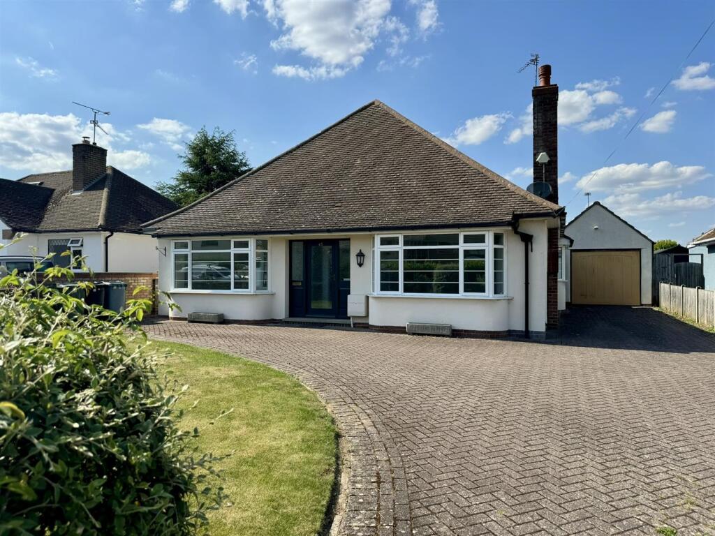 3 bed Detached bungalow for rent in Stamford. From Goodwin Property Services - Stamford 3 bed Detached bungalow for rent in Stamford. From Goodwin Property Services - Stamford
