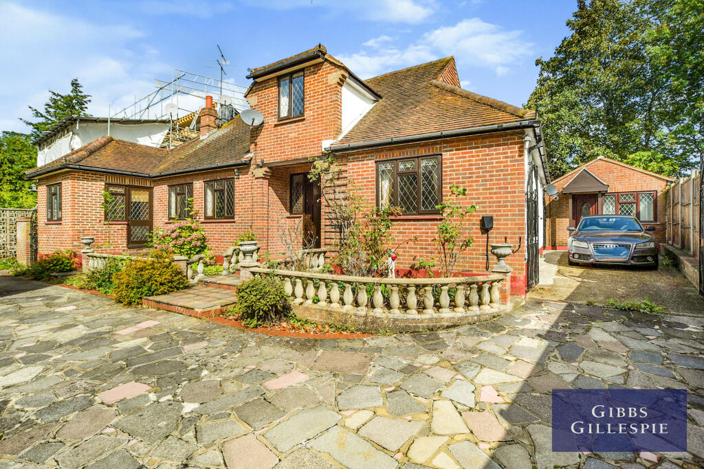 4 bed Detached House for rent in Rickmansworth. From Gibbs Gillespie - Rickmansworth