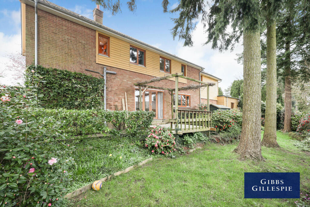 5 bed Detached House for rent in Chorleywood. From Gibbs Gillespie - Rickmansworth
