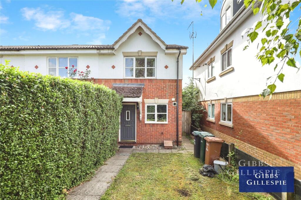 2 bed Mid Terraced House for rent in Watford. From Gibbs Gillespie - Rickmansworth Sales
