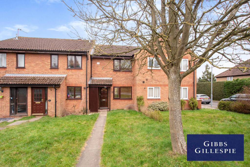 2 bed Mid Terraced House for rent in Maple Cross. From Gibbs Gillespie - Rickmansworth Sales