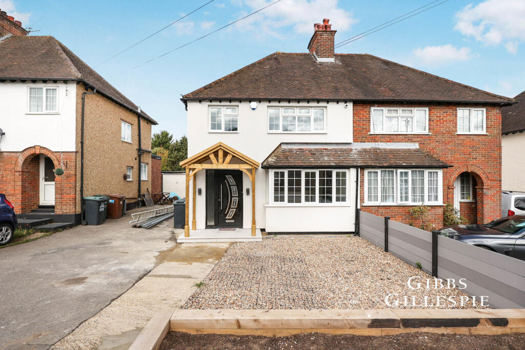 4 bed Semi Detached for rent in Maple Cross. From Gibbs Gillespie - Rickmansworth Sales