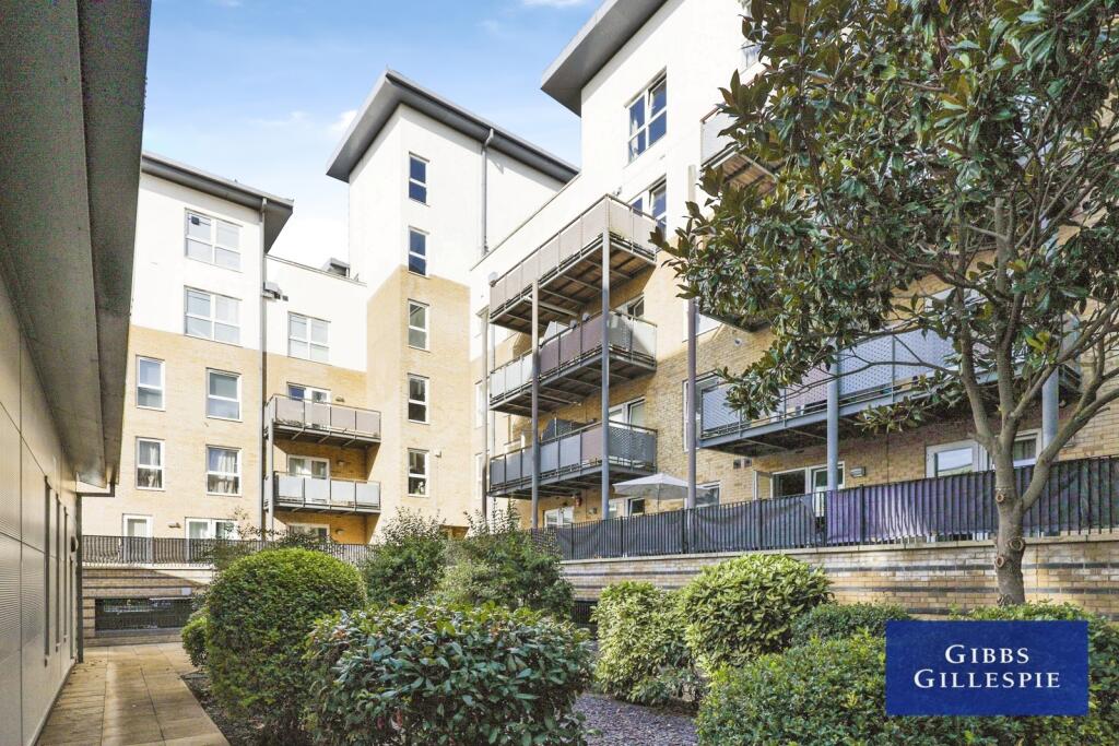 2 bed 1st Floor Flat for rent in Watford. From Gibbs Gillespie - Rickmansworth Sales
