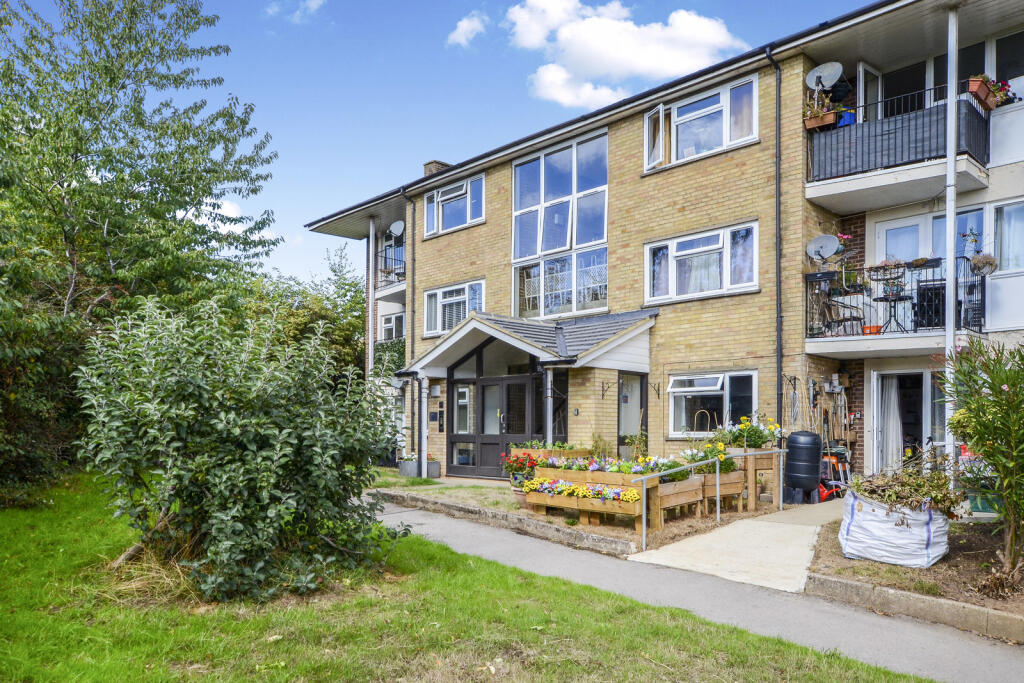 1 bed 1st Floor Flat for rent in Rickmansworth. From Gibbs Gillespie - Rickmansworth Sales