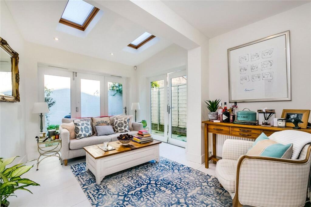 2 bed 1st Floor Flat for rent in Fulham. From Marsh & Parsons - Fulham