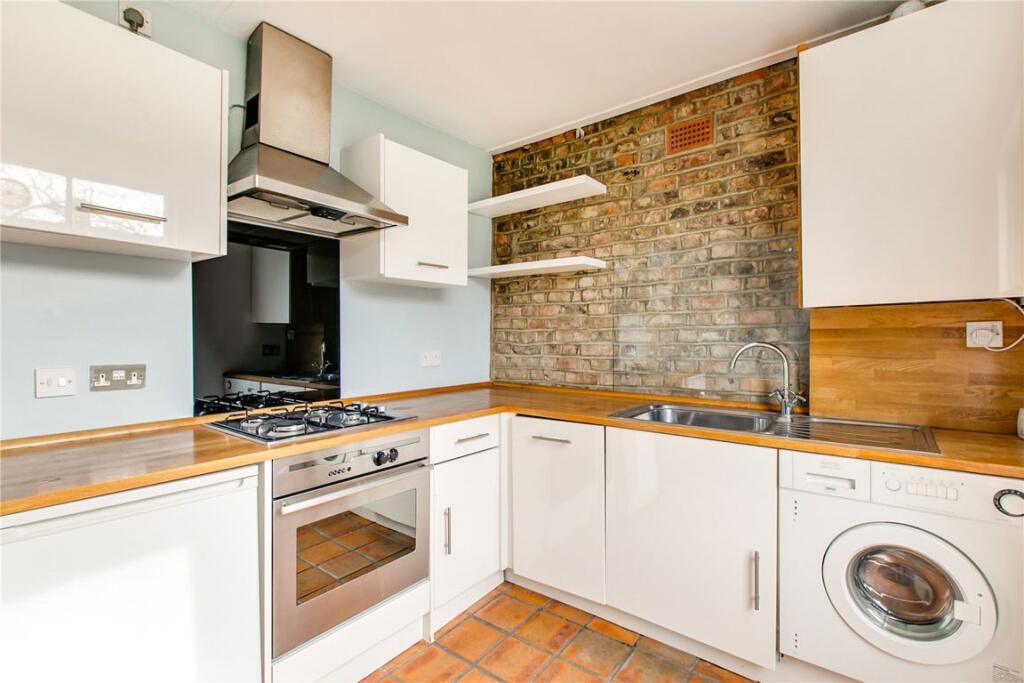1 bed 1st Floor Flat for rent in Fulham. From Marsh & Parsons - Fulham
