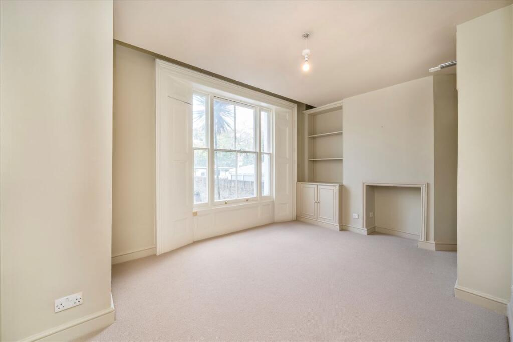 2 bed 1st Floor Flat for rent in London. From Marsh & Parsons - Fulham