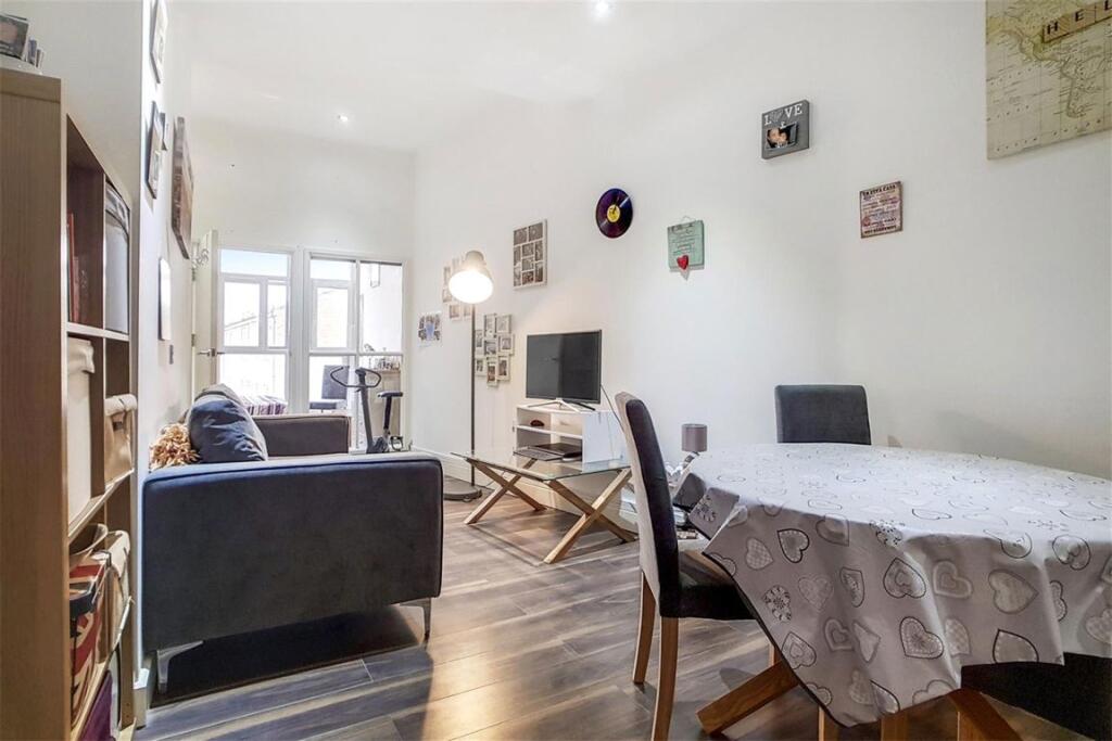 1 bed 1st Floor Flat for rent in London. From Marsh & Parsons - Fulham 1 bed 1st Floor Flat for rent in London. From Marsh & Parsons - Fulham