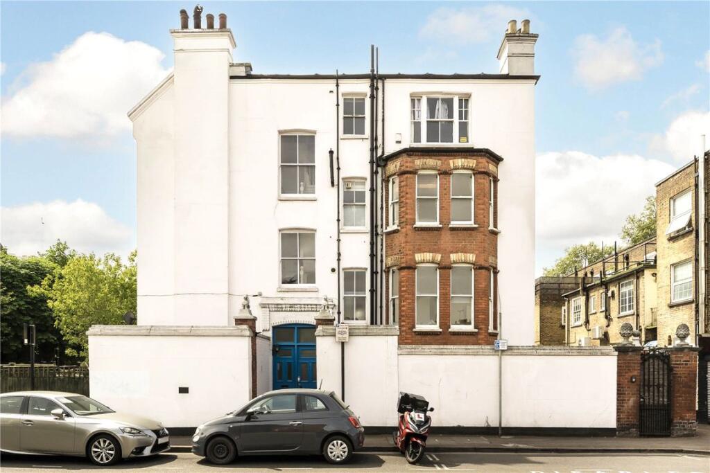 2 bed 1st Floor Flat for rent in London. From Marsh & Parsons - Fulham