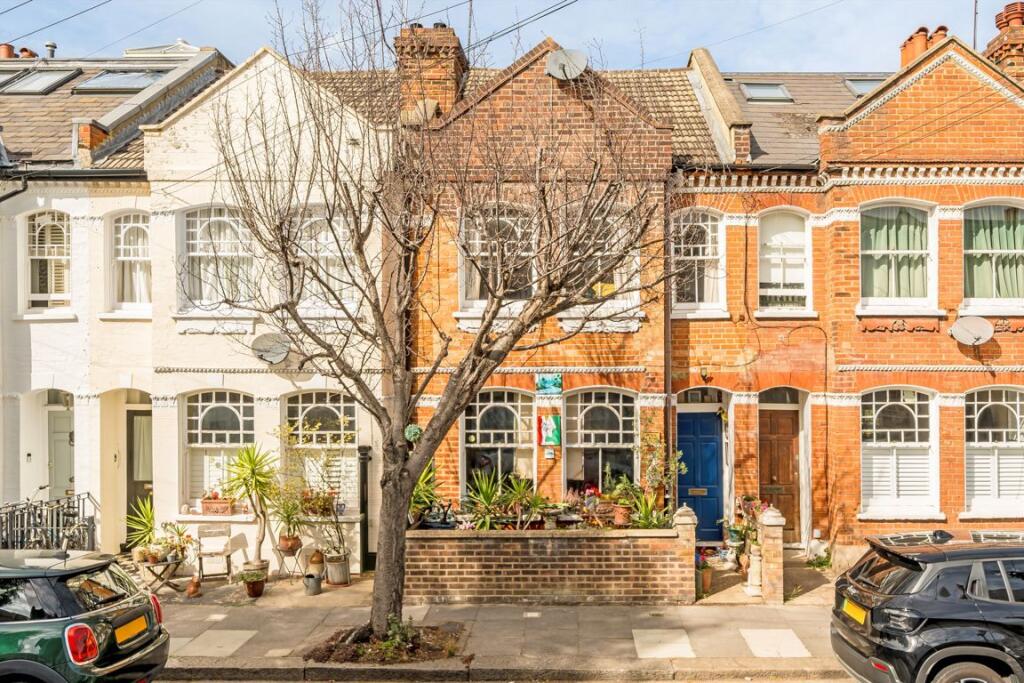 3 bed Annexe for rent in London. From Marsh & Parsons - Fulham